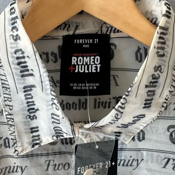 🎉5 for $45🎉NWT Forever 21 Rome & Juliet Top Blouse Size 0X News Paper Print - Picture 8 of 11